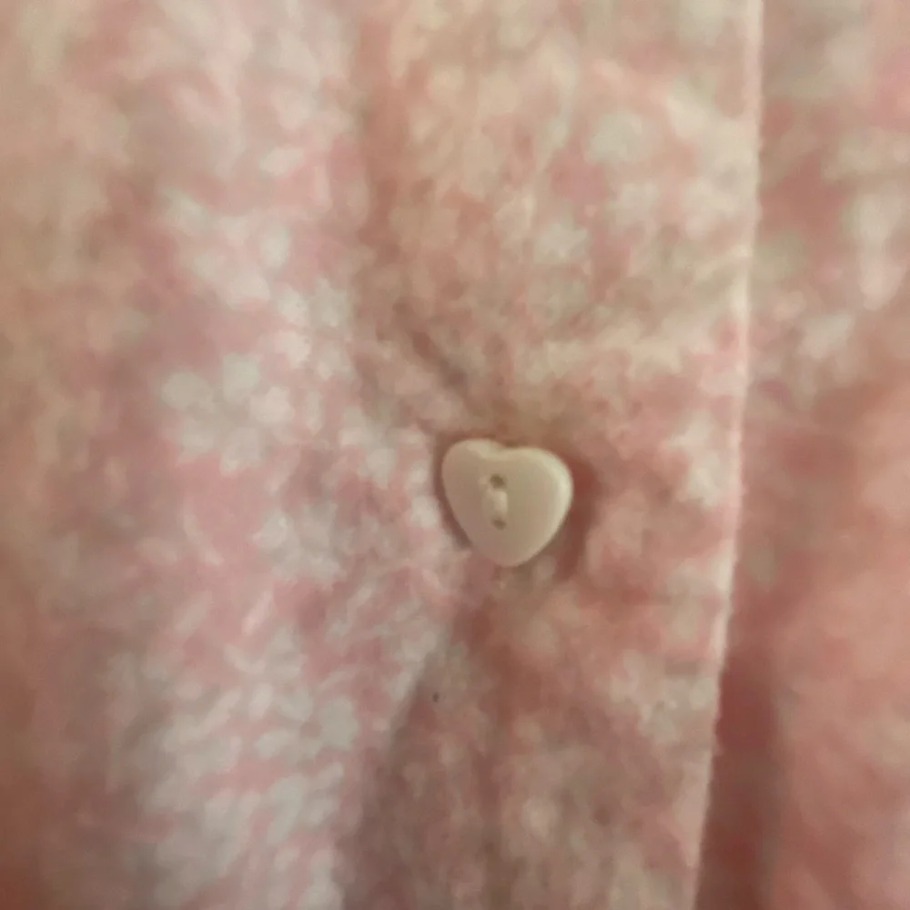 Soft Pink Vintage-Inspired Pajamas with Lace Trim - Picture 4 of 4